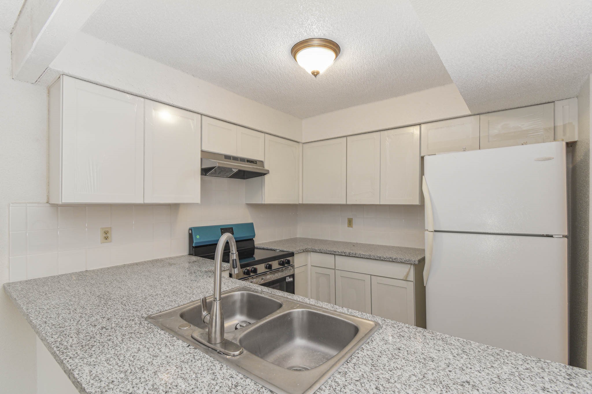 12906 Leader Street, Unit 2906 Houston, TX 77072 - Photo 7 of 22