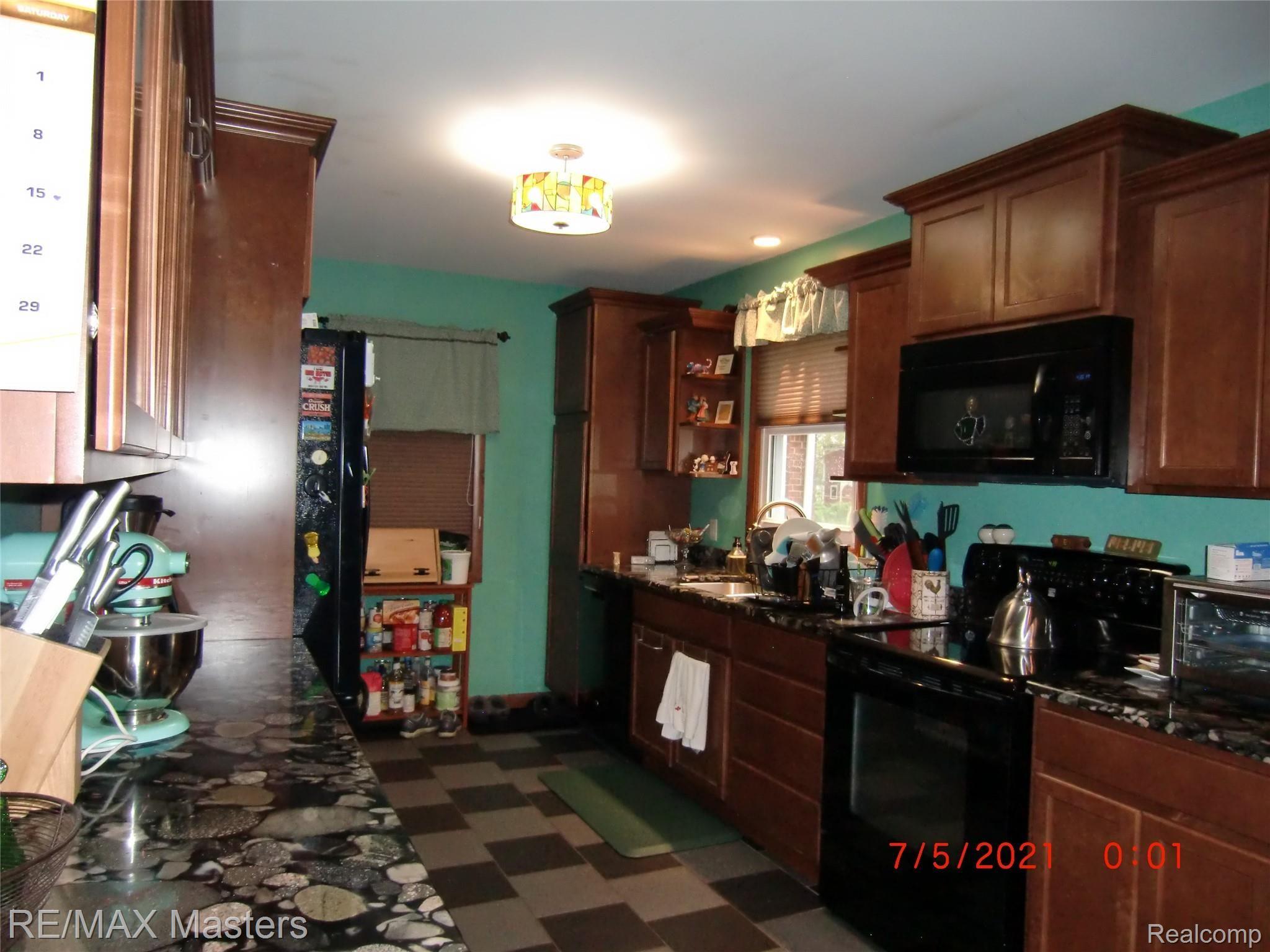 2795 Carleton West Road Carleton, MI 48117 - Photo 9 of 32 CIMG4491.JPG