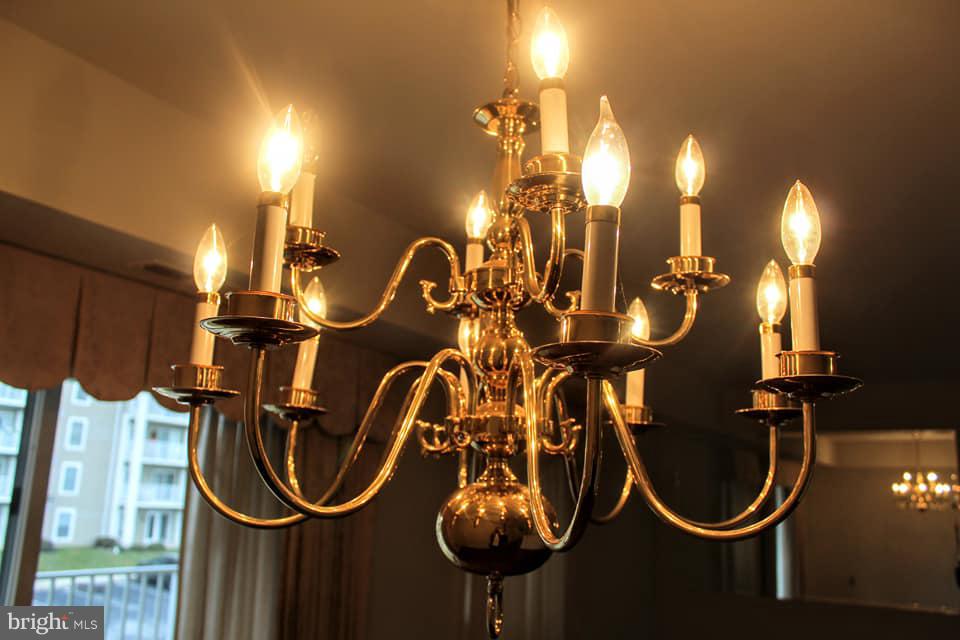 337 Brandon Road Norristown, PA 19403 - Photo 13 of 25 Beautiful fixtures.