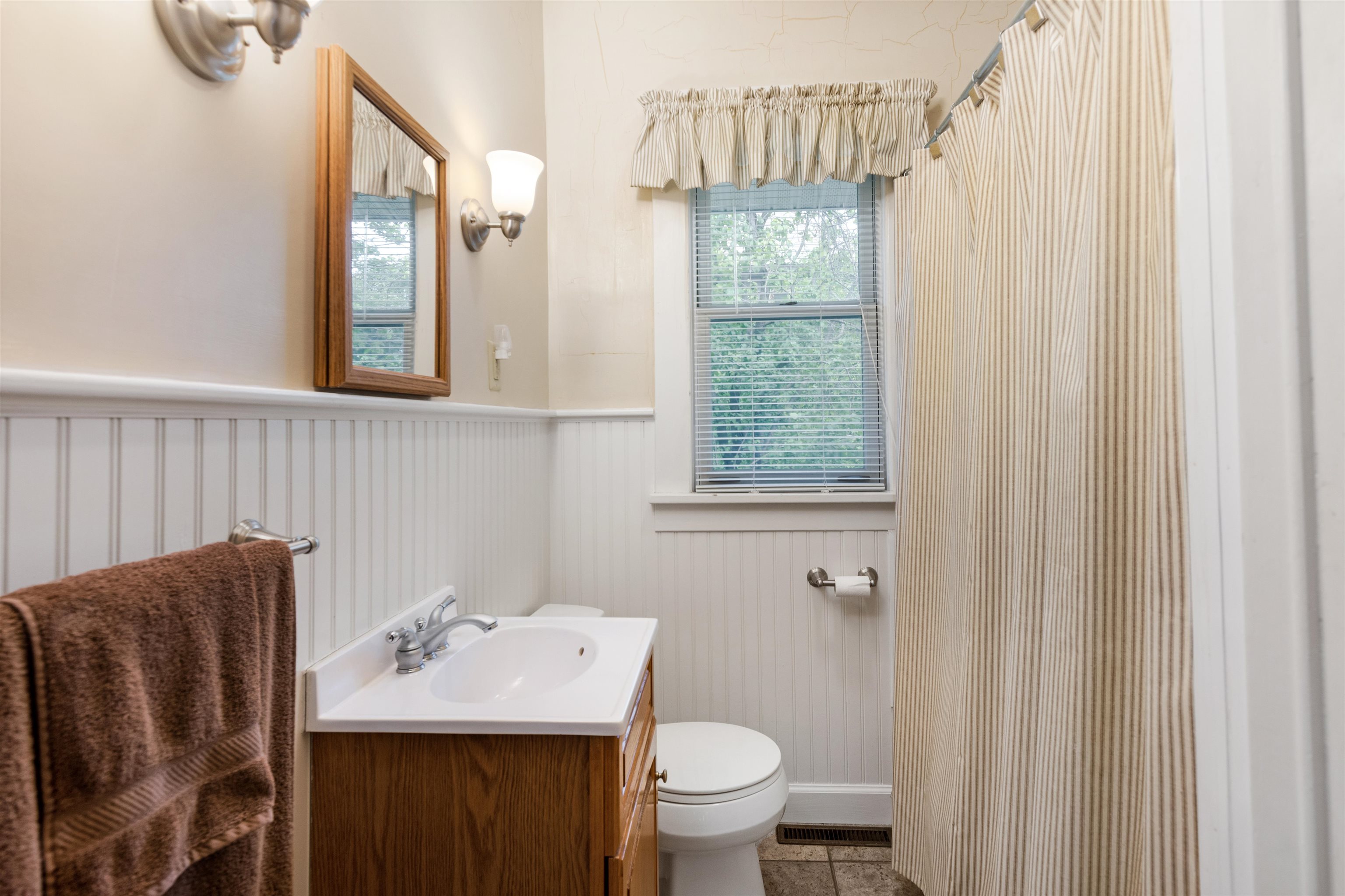 393 Shelburne Road Burlington, VT 05401 - Photo 28 of 36 Gallery Image 28
