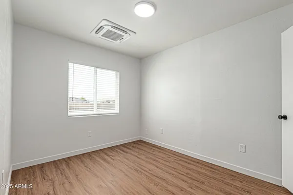 $1,250 | 1934 East Carver Drive, Unit 1, Phoenix, AZ 85040