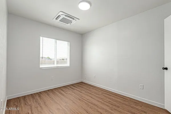 $1,350 | 1934 East Carver Drive, Unit 2, Phoenix, AZ 85040