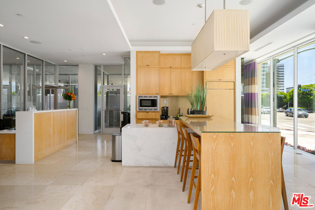 1168 South Barrington Avenue, Unit 603 Los Angeles, CA 90049 - Photo 29 of 40