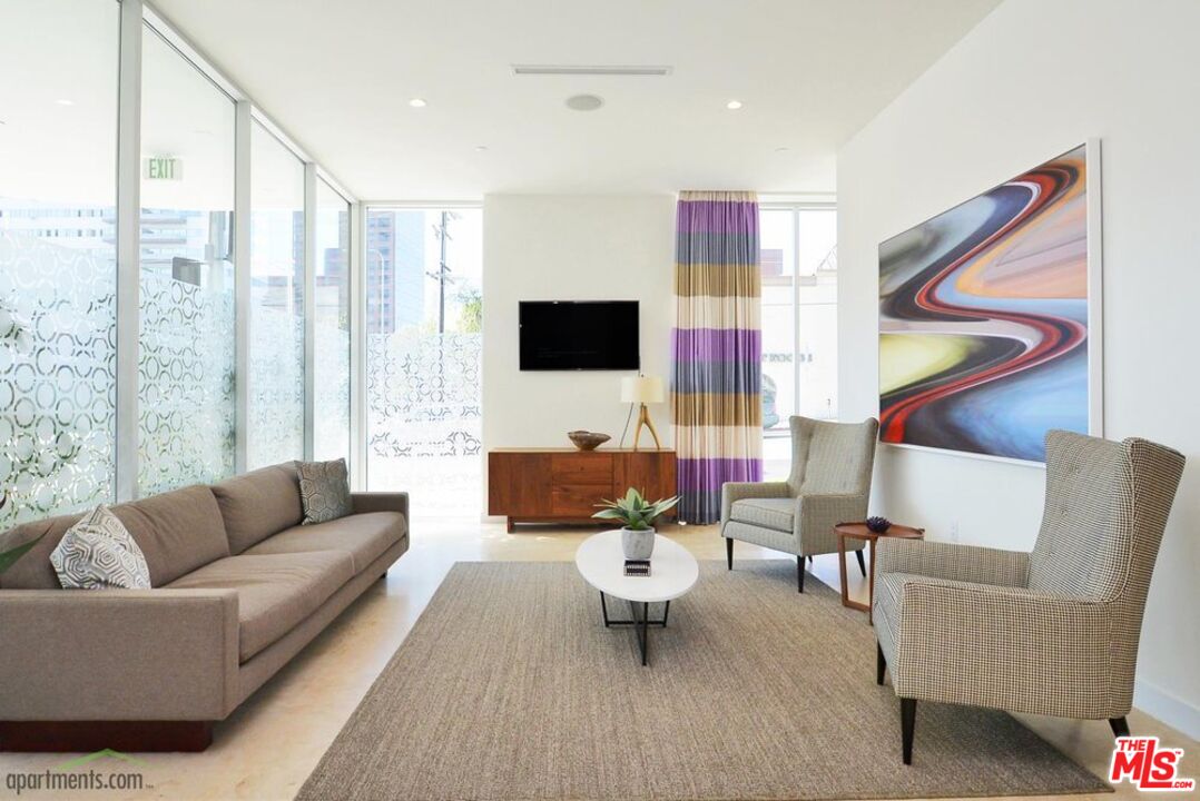 1168 South Barrington Avenue, Unit 603 Los Angeles, CA 90049 - Photo 8 of 40