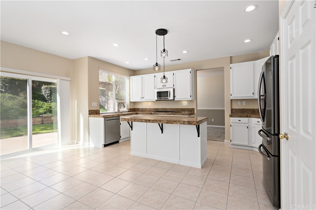 23920 Silverleaf Way Murrieta, CA 92562 - Photo 11 of 43