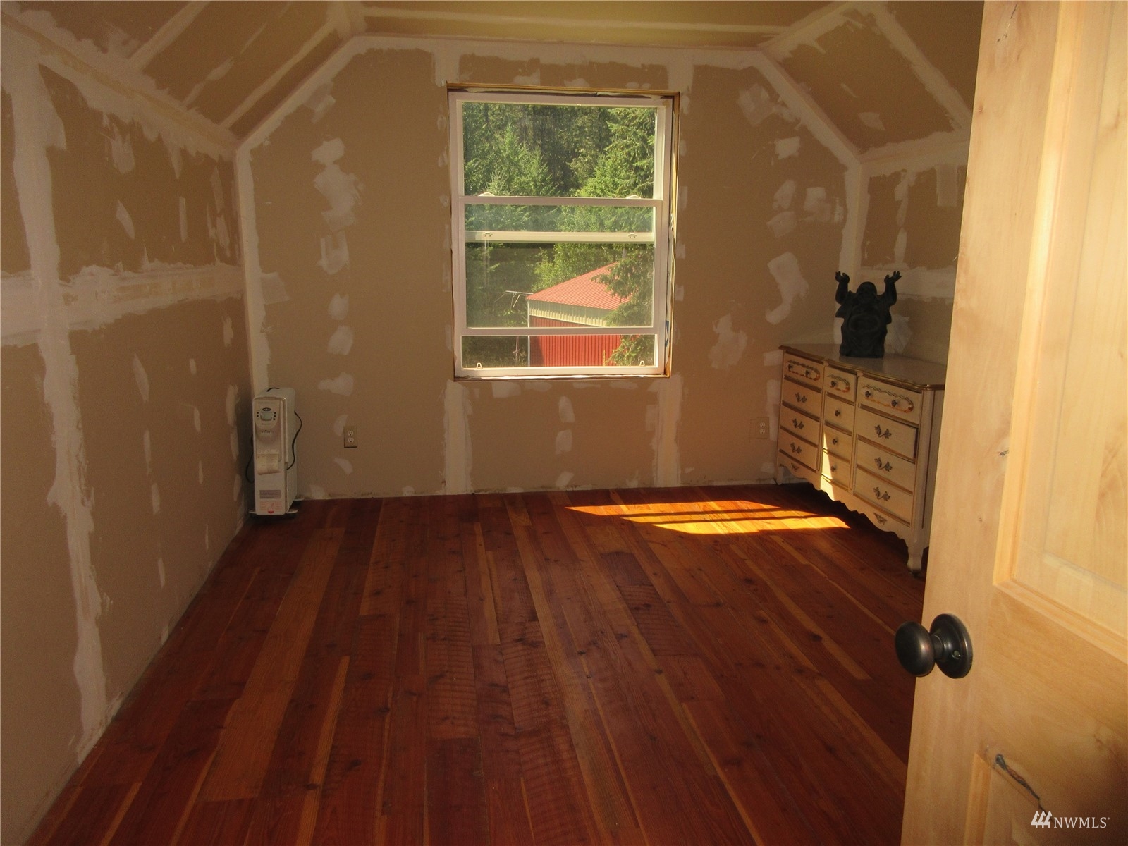 205 Cromwell Road Republic, WA 99166 - Photo 13 of 34 Gallery Image 13
