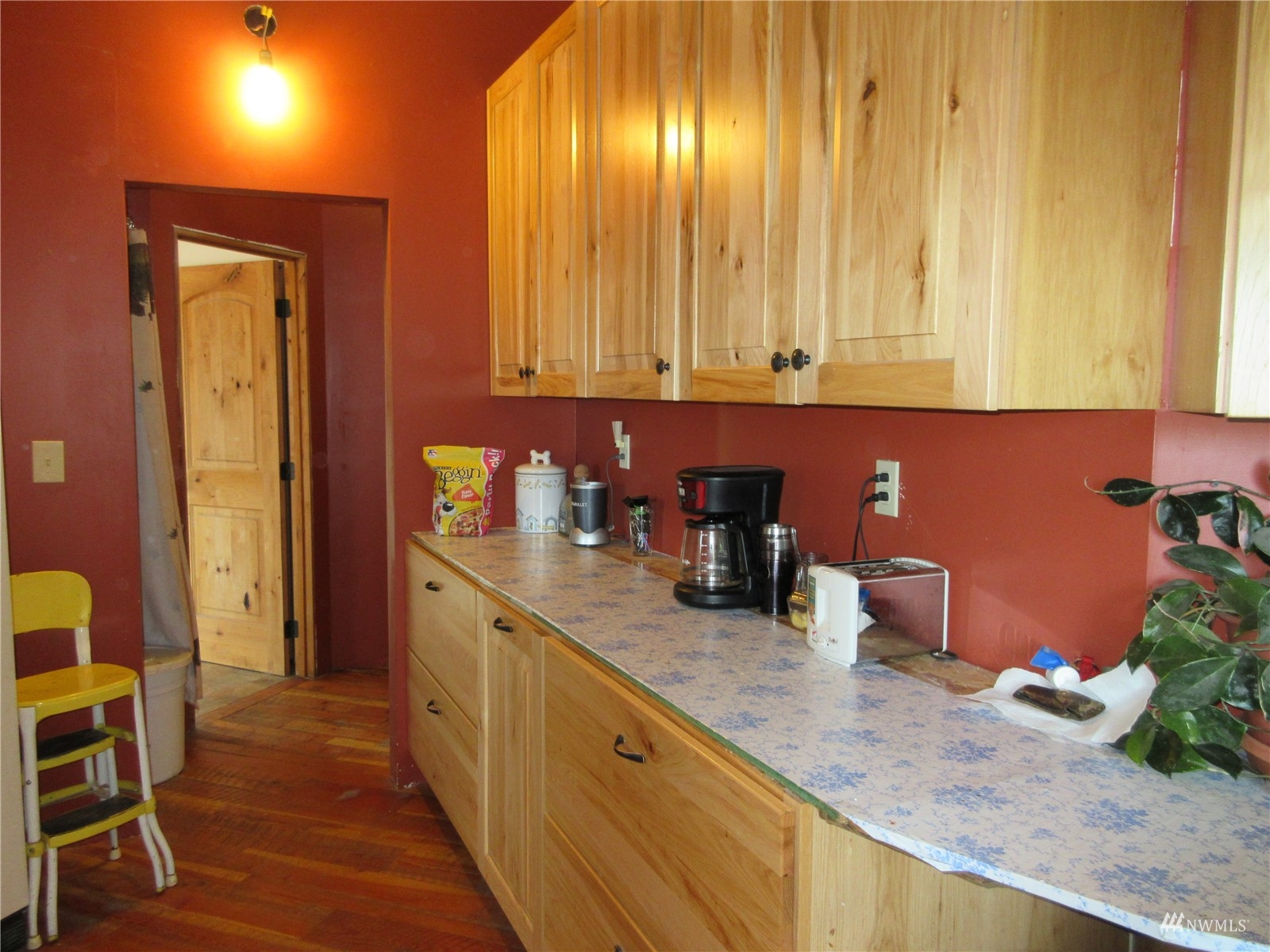 205 Cromwell Road Republic, WA 99166 - Photo 5 of 34 Gallery Image 5