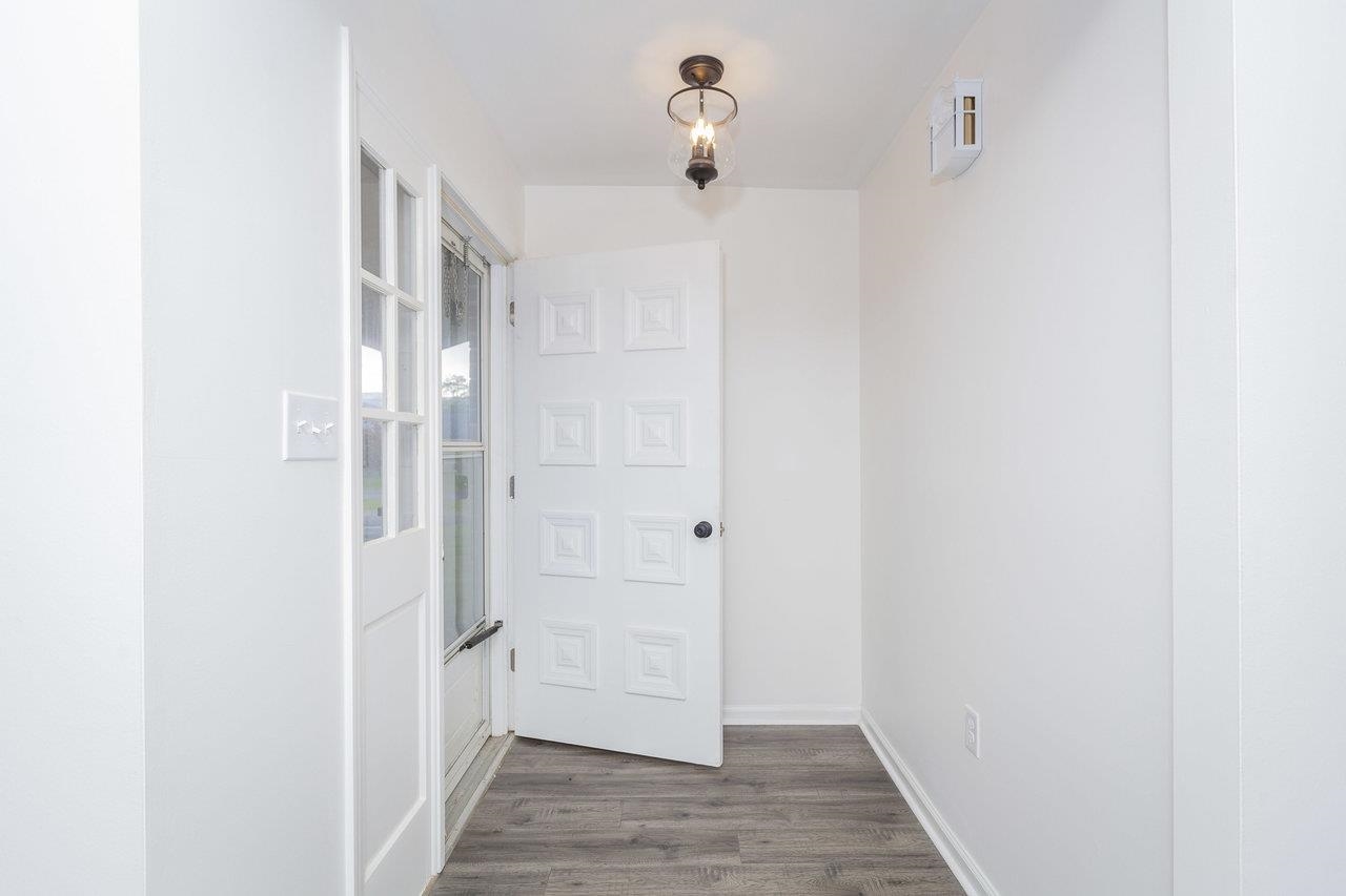 13 Spring View Boulevard Luray, VA 22835 - Photo 3 of 39 Gallery Image 3