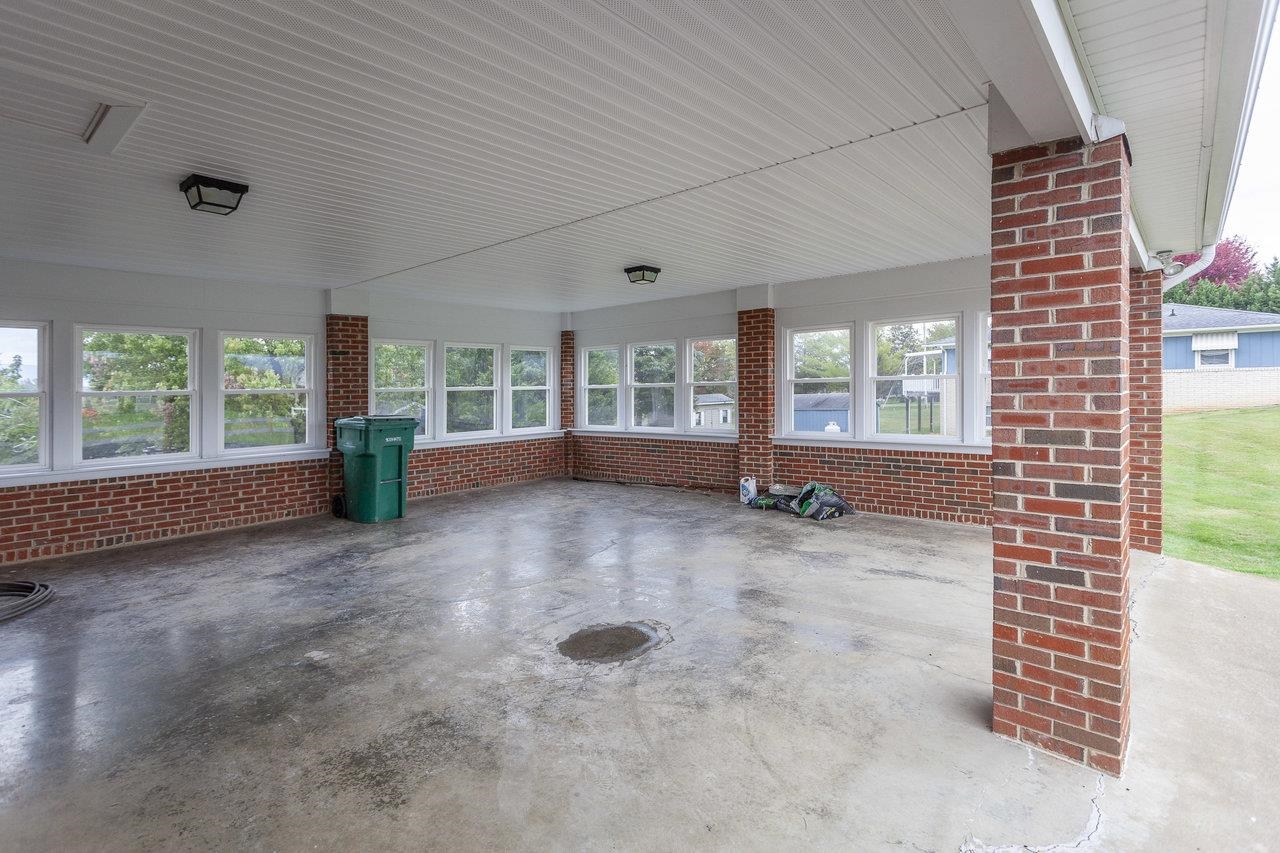 13 Spring View Boulevard Luray, VA 22835 - Photo 36 of 39 Gallery Image 36