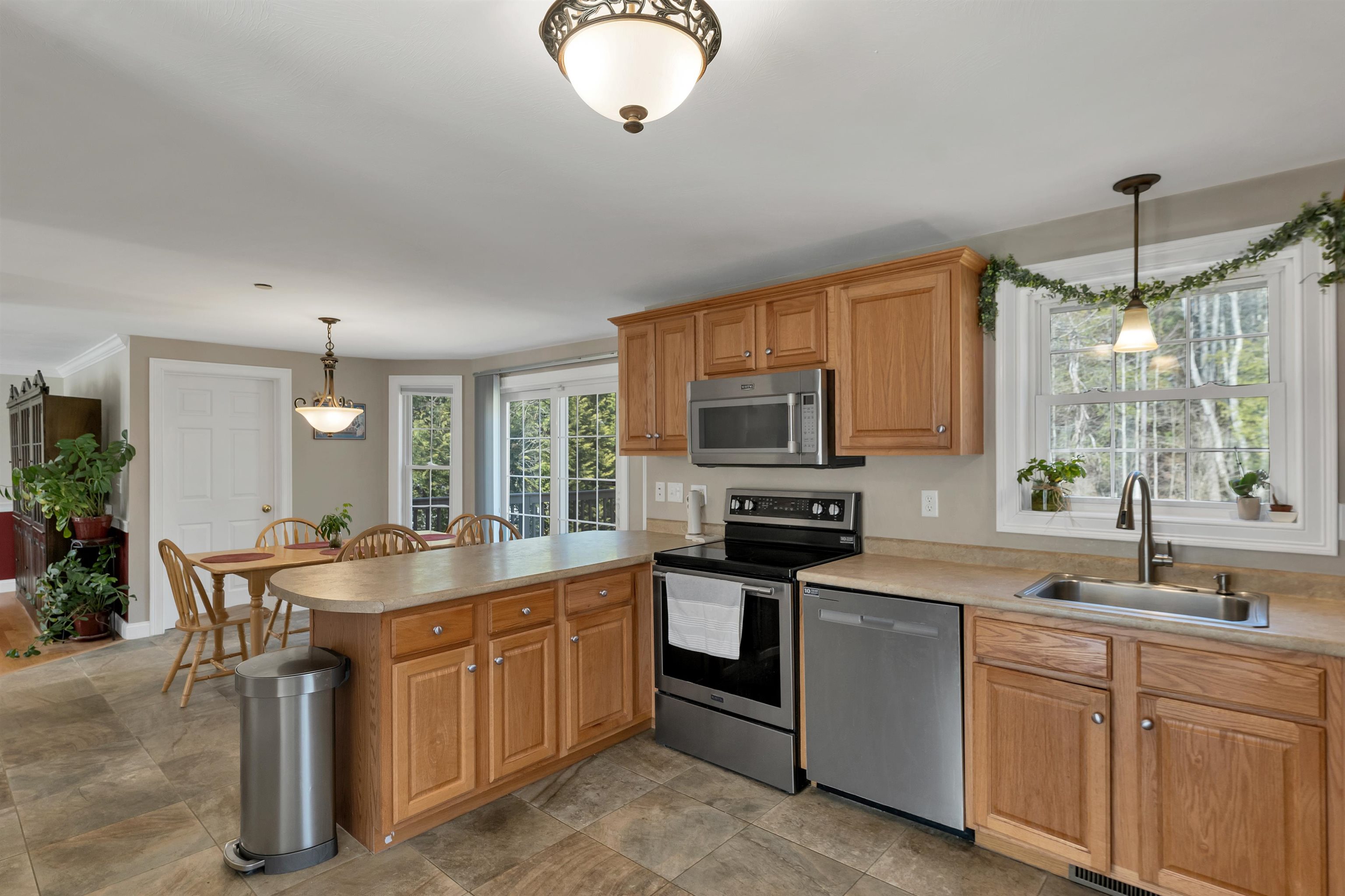 36 Welcome Drive Concord, NH 03301 - Photo 13 of 48