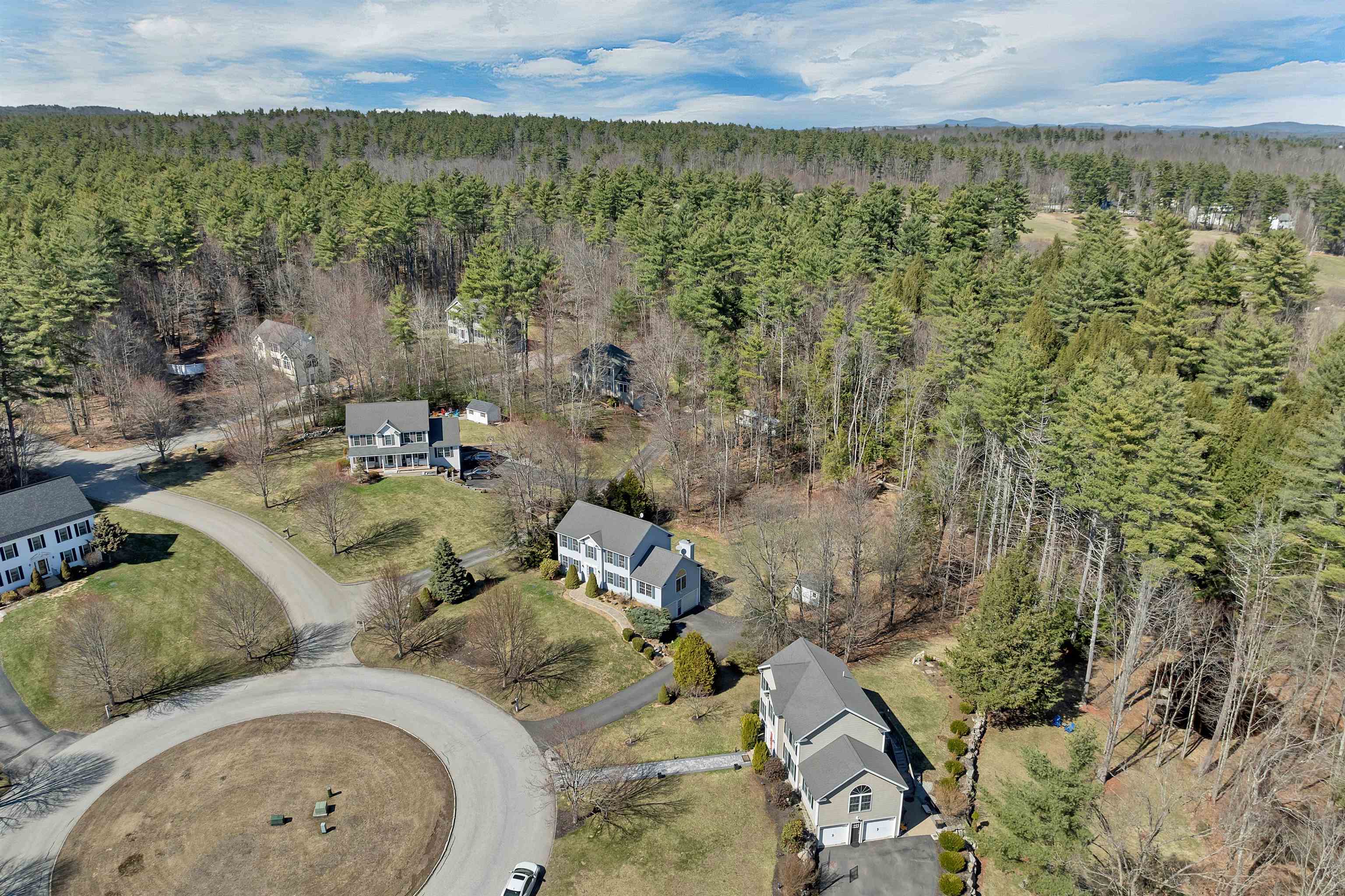 36 Welcome Drive Concord, NH 03301 - Photo 4 of 48