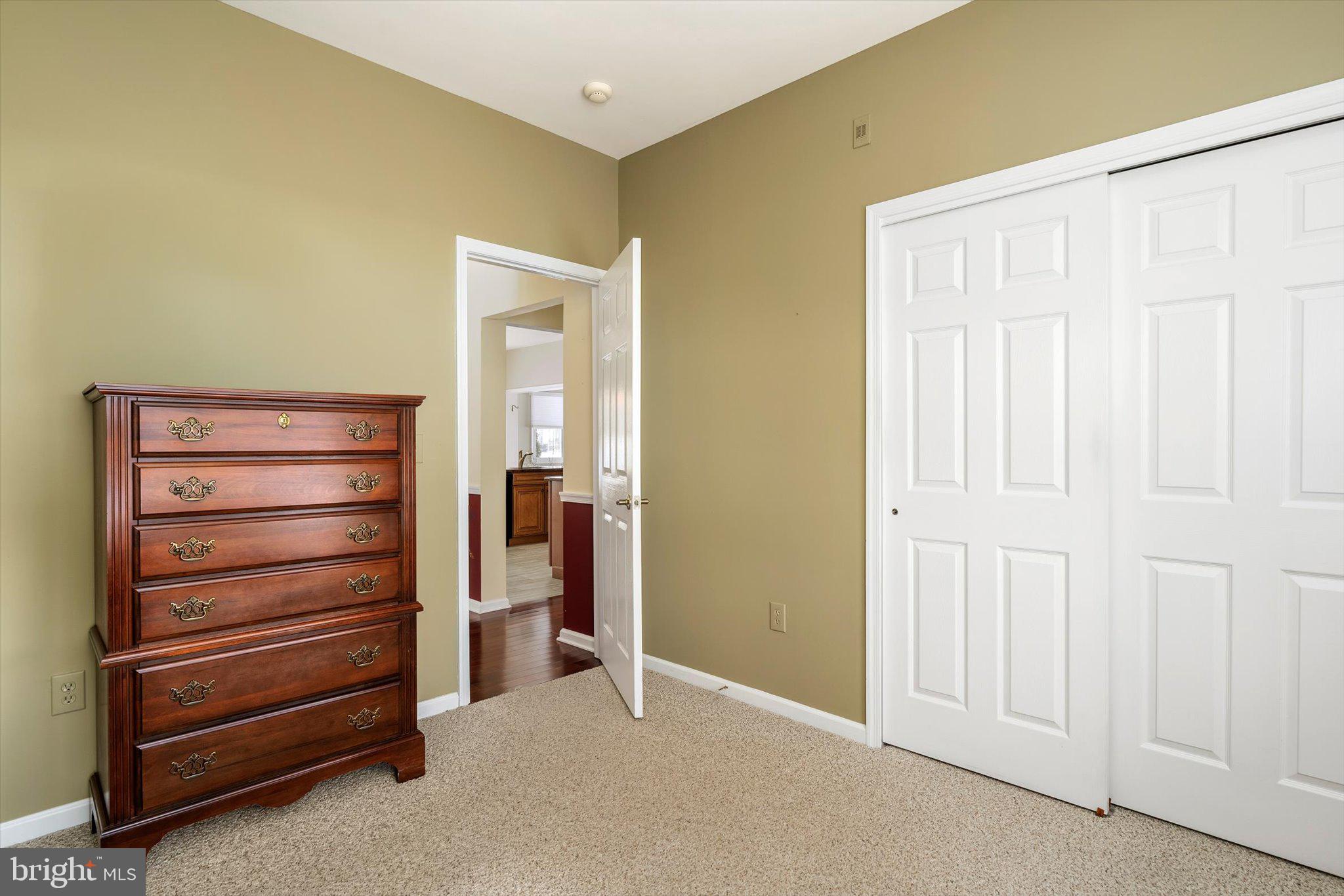 14 Covered Bridge Circle Columbus, NJ 08022 - Photo 15 of 23