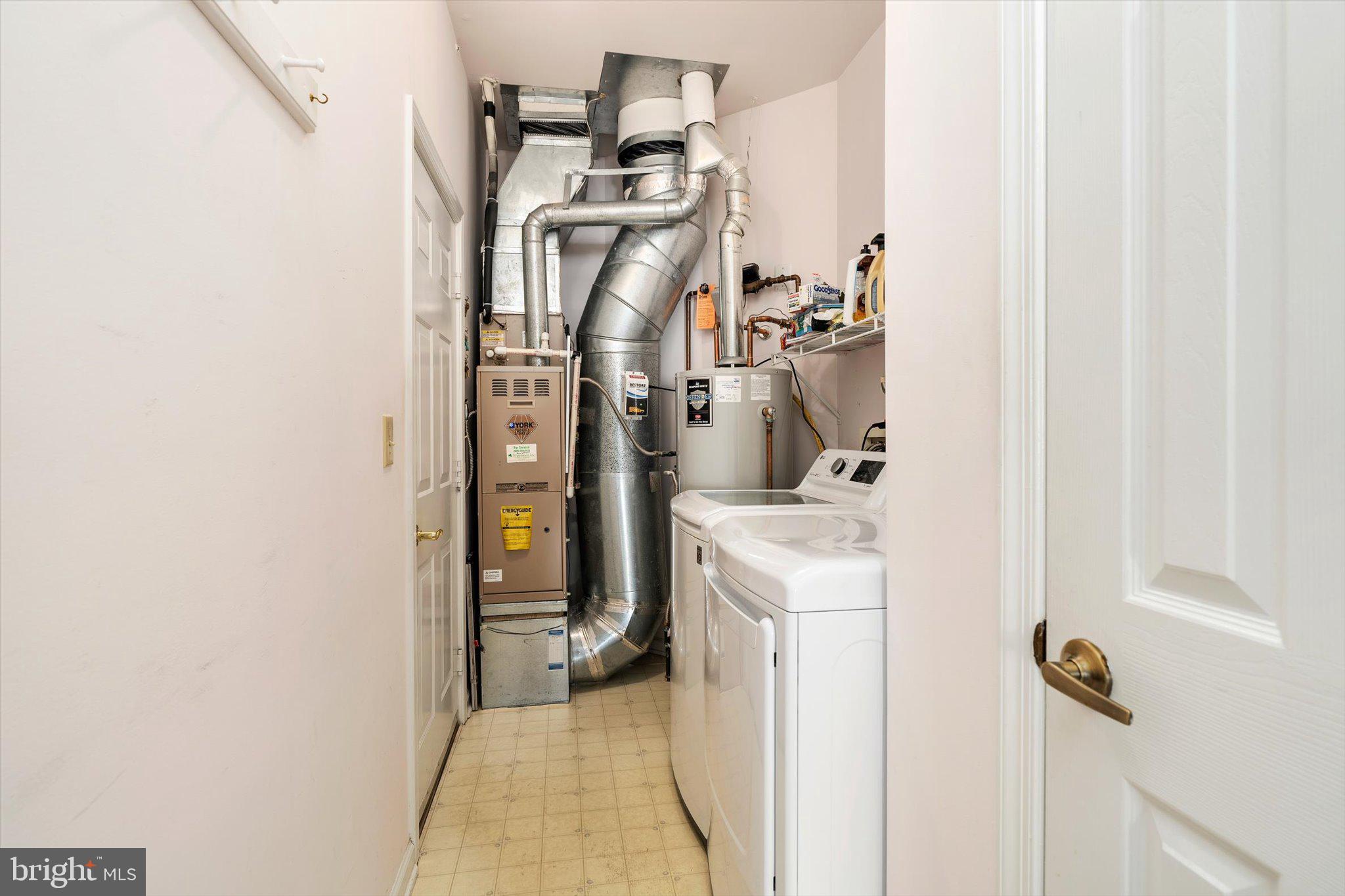 14 Covered Bridge Circle Columbus, NJ 08022 - Photo 21 of 23