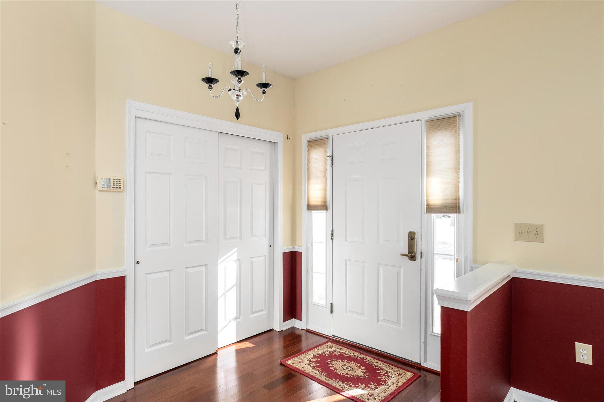 14 Covered Bridge Circle Columbus, NJ 08022 - Photo 3 of 23