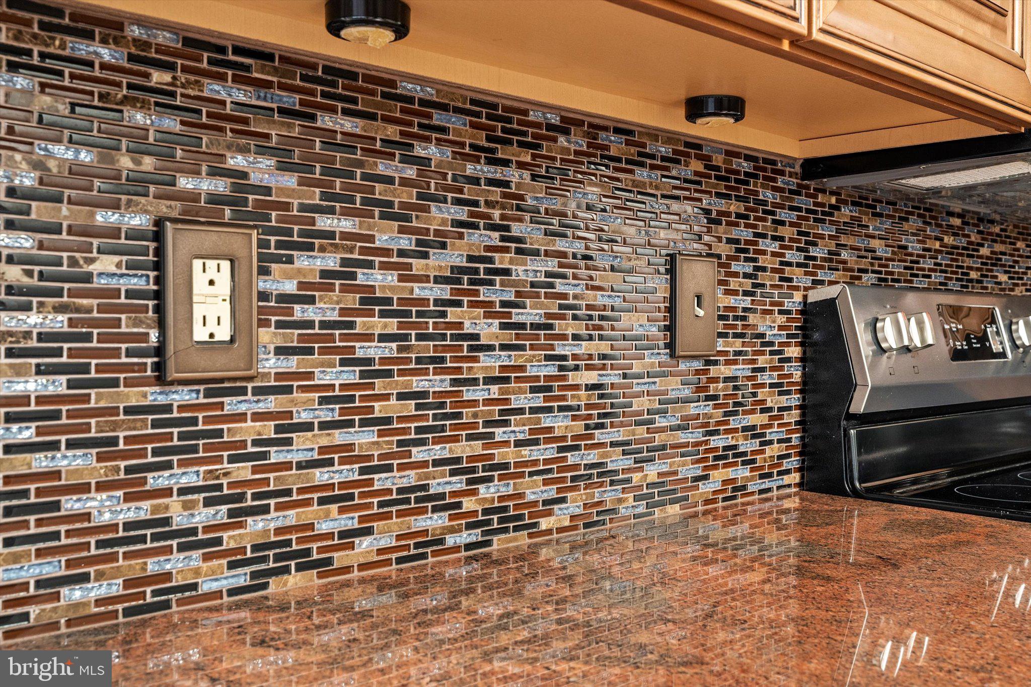 14 Covered Bridge Circle Columbus, NJ 08022 - Photo 10 of 23