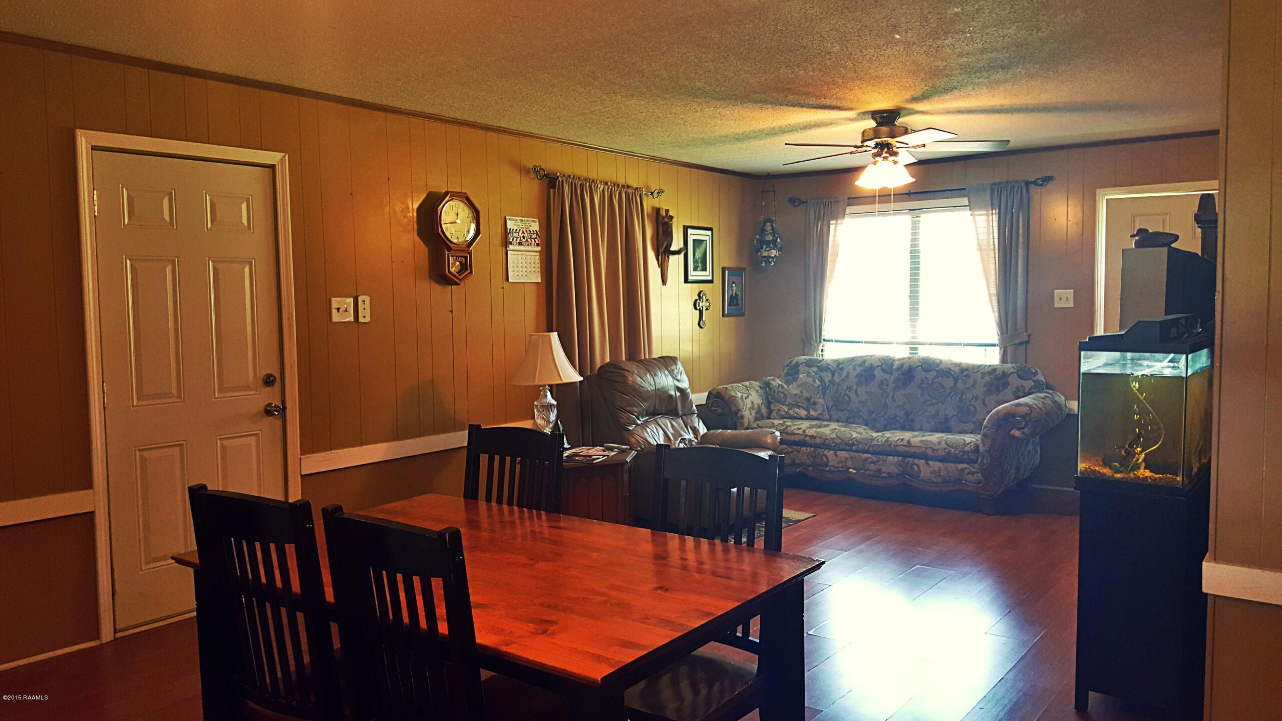 110 Stelly Road Carencro, LA 70520 - Photo 7 of 25 20150925_114322
