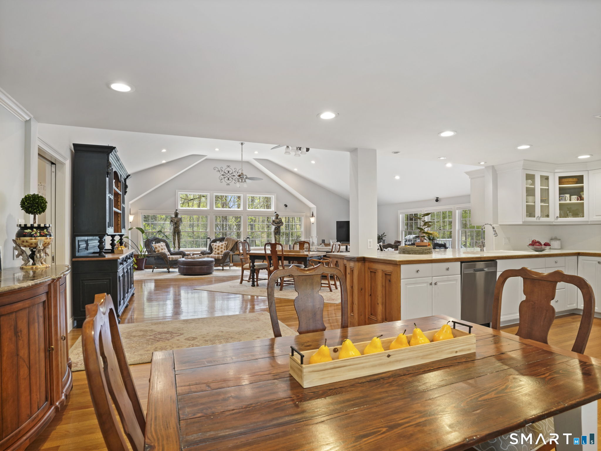 143 Old Boston Road Wilton, CT 06897 - Photo 19 of 40