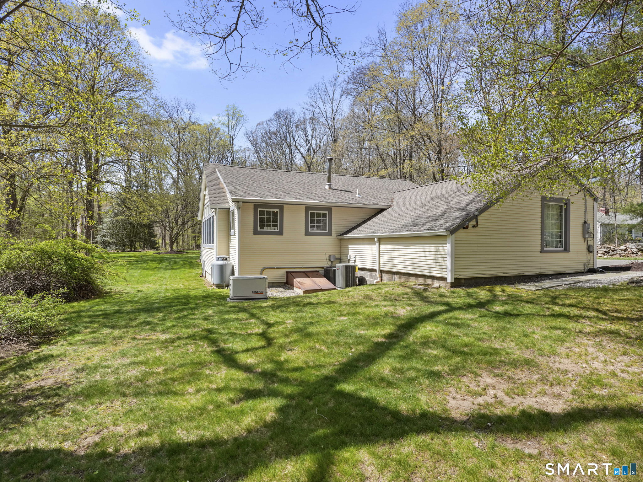 143 Old Boston Road Wilton, CT 06897 - Photo 38 of 40