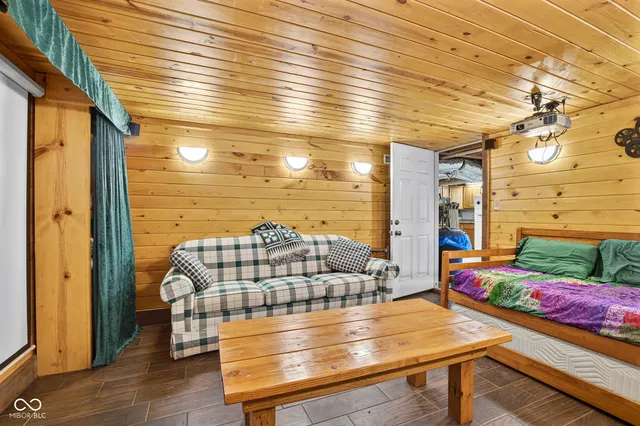 $399,900 | 553 South 880th Street East, Rockville, IN 47872