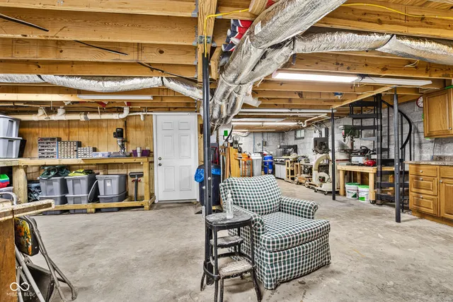 $399,900 | 553 South 880th Street East, Rockville, IN 47872