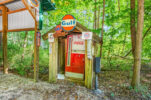 $399,900 | 553 South 880th Street East, Rockville, IN 47872