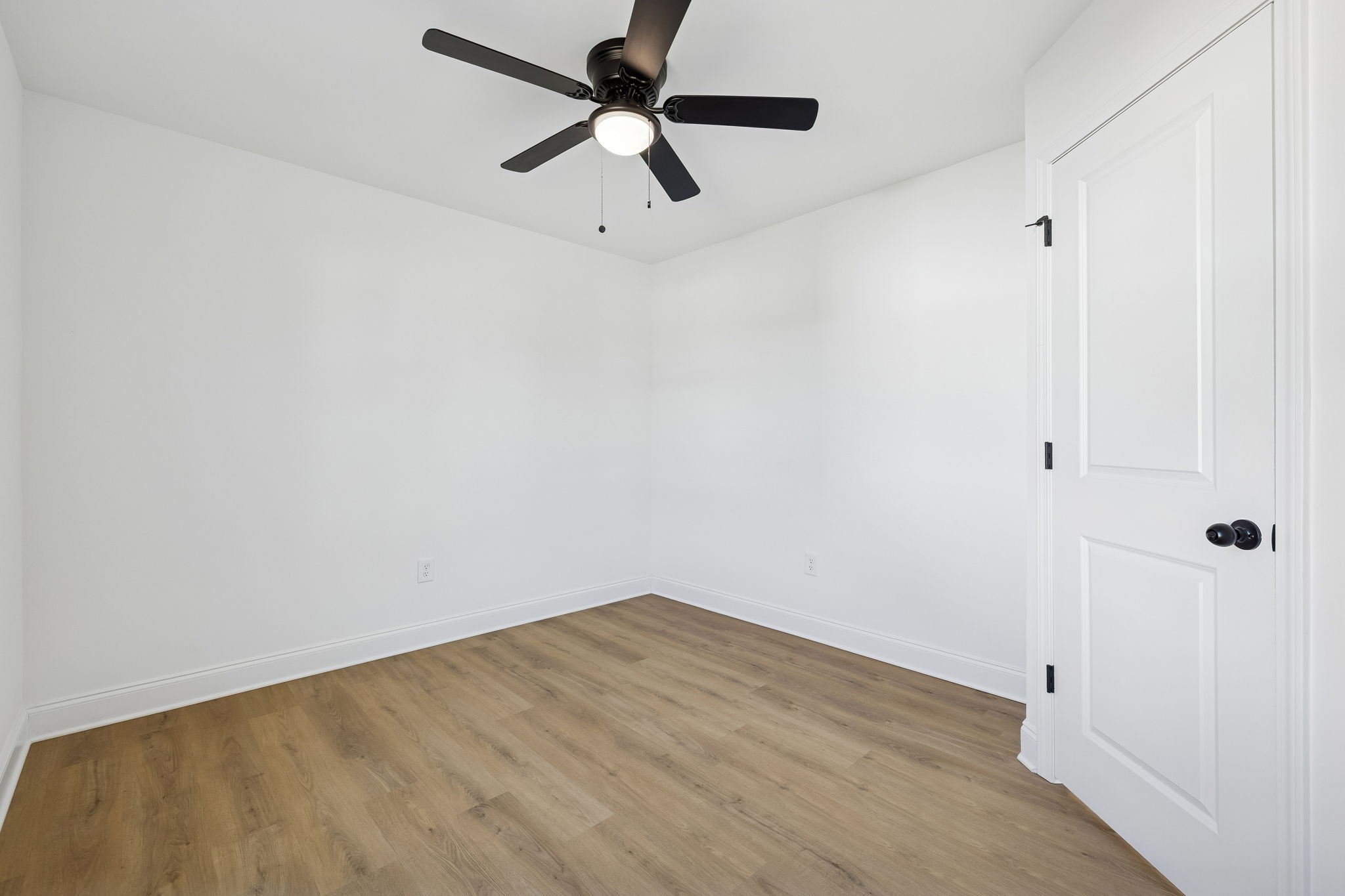 1306 Angus Way Greenbrier, TN 37073 - Photo 10 of 36 a view of a room with wooden floor