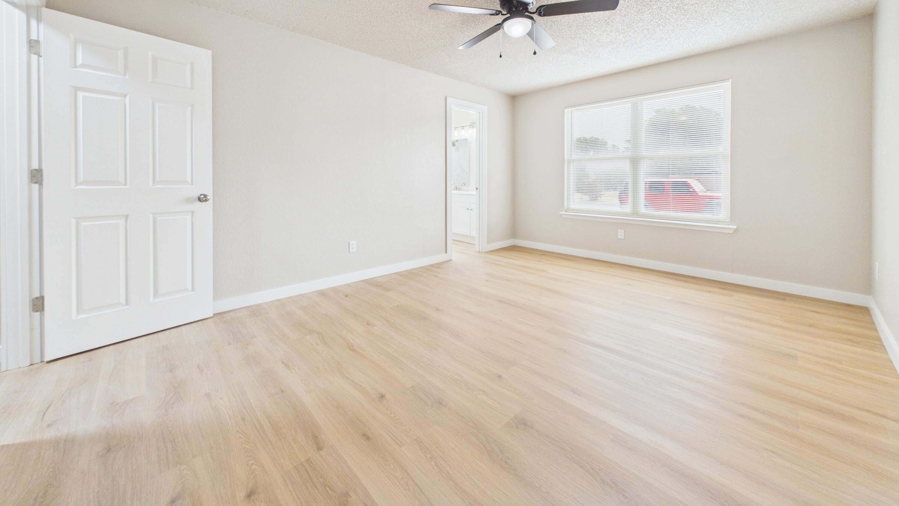 6142 37th Street Lubbock, TX 79407 - Photo 8 of 18 CAM06379G6-PR0035-STILL041