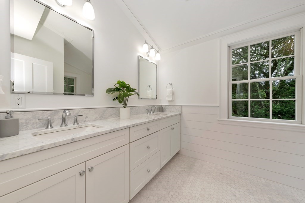 8 Slocum Road Lexington, MA 02421 - Photo 28 of 42