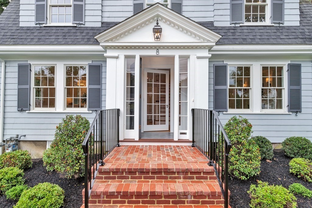 8 Slocum Road Lexington, MA 02421 - Photo 4 of 42