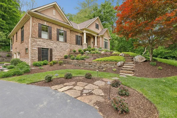 $975,000 | 1221 10 Mile Road, New Richmond, OH 45157