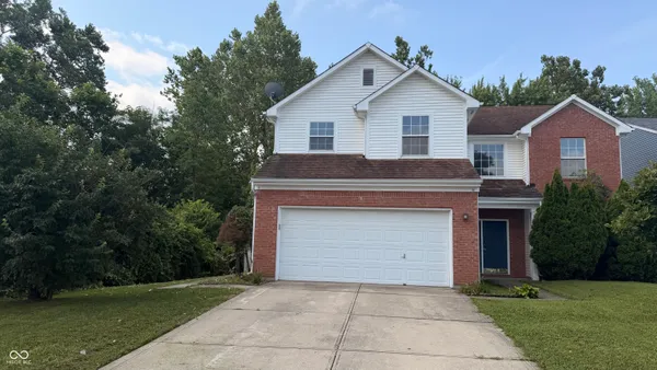 $2,700 | 6015 Lakeside Manor Avenue, Indianapolis, IN 46254