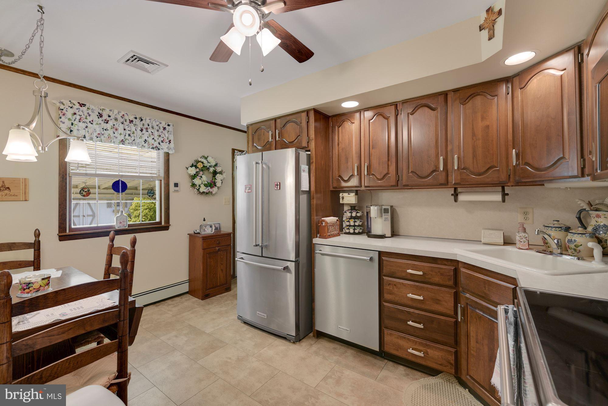 10 Scrapetown Road Pemberton, NJ 08068 - Photo 12 of 31 Kitchen