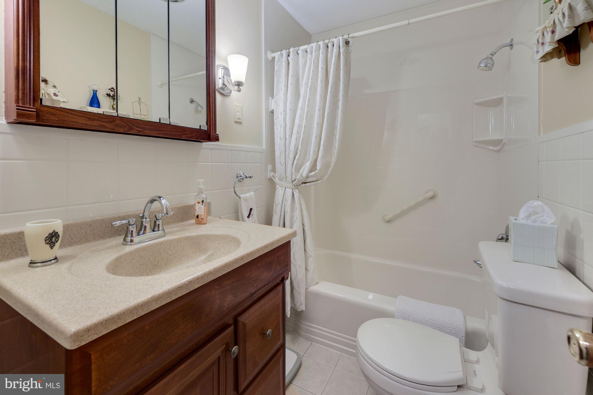 10 Scrapetown Road Pemberton, NJ 08068 - Photo 21 of 31 Hall Bathroom