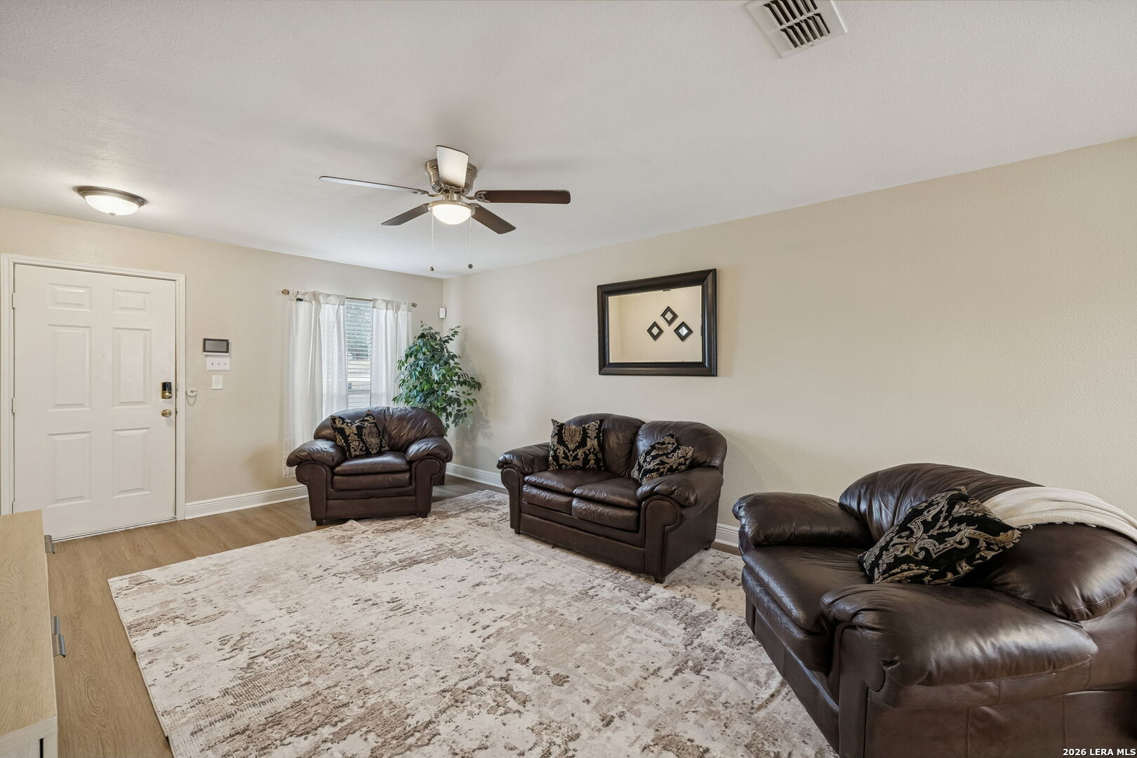 10310 Springwood Square Universal City, TX 78148 - Photo 7 of 45