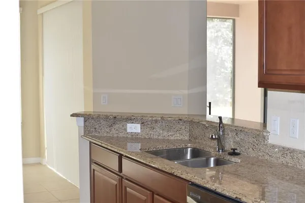 $215,000 | 8350 Bella Tierra Court, Unit 8350, Davenport, FL 33896