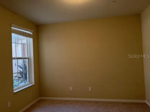$215,000 | 8350 Bella Tierra Court, Unit 8350, Davenport, FL 33896