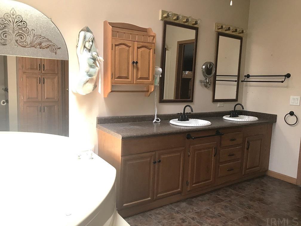 3759 East Nicholson Road Oaktown, IN 47561 - Photo 15 of 36 Gallery Image 15