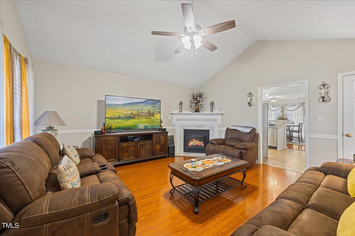 7100 Spanglers Spring Way Raleigh, NC 27610 - Photo 3 of 17 05-2a1a1427