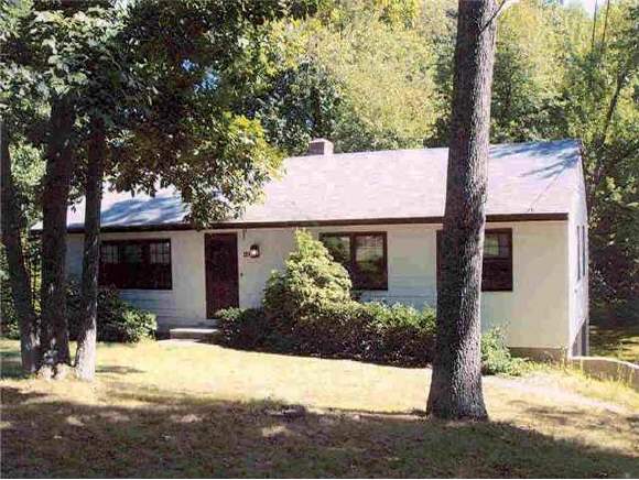 224 Mammoth Road Pelham, NH 03076 - Photo 1 of 1
