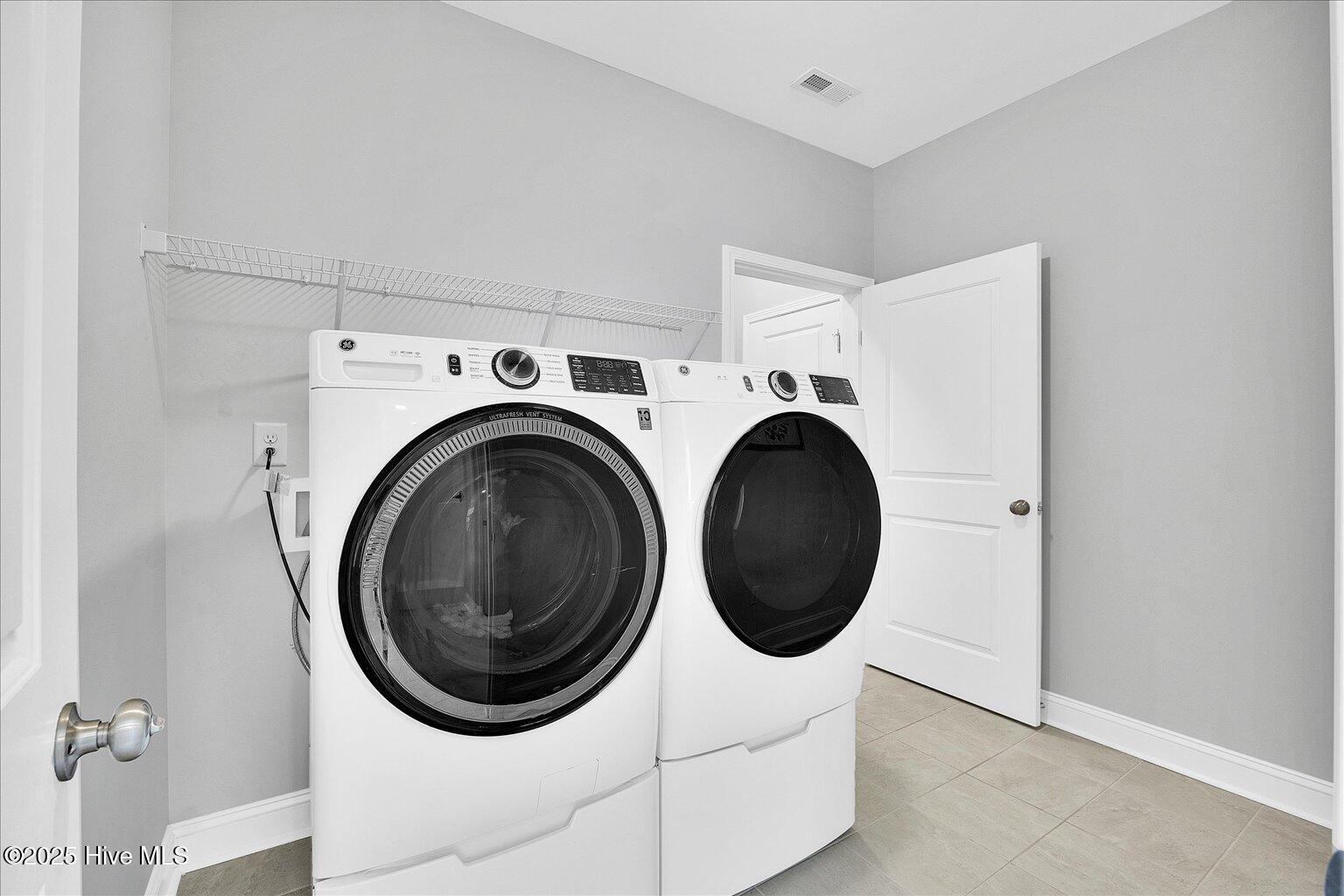 205 Bachmans Trail Hampstead, NC 28443 - Photo 31 of 62 051-FinalInteriorSaraHampstead