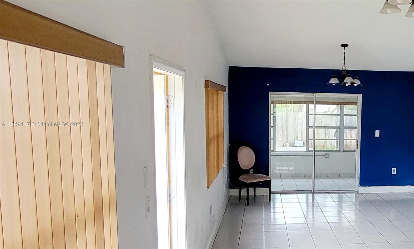 12052 Southwest 208th Terrace Miami, FL 33177 - Photo 17 of 44 Gallery Image 17