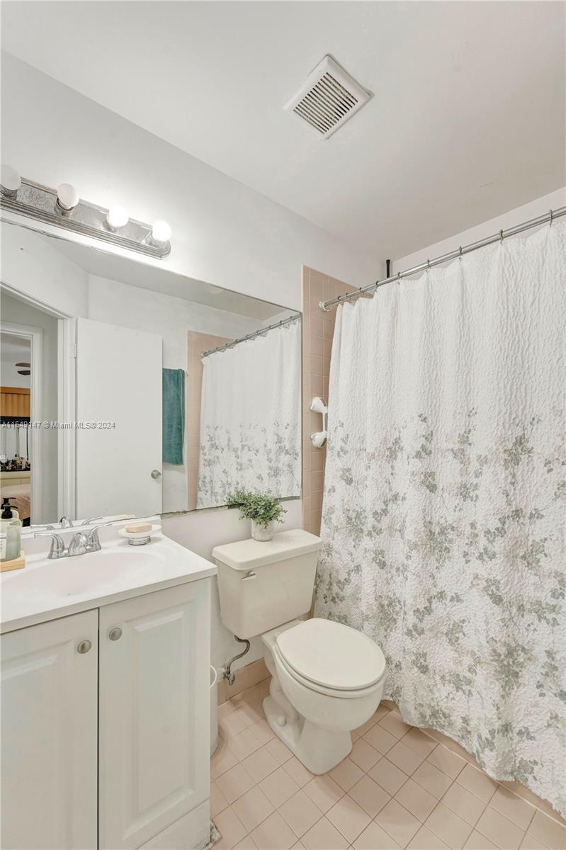 12052 Southwest 208th Terrace Miami, FL 33177 - Photo 36 of 44 Gallery Image 36