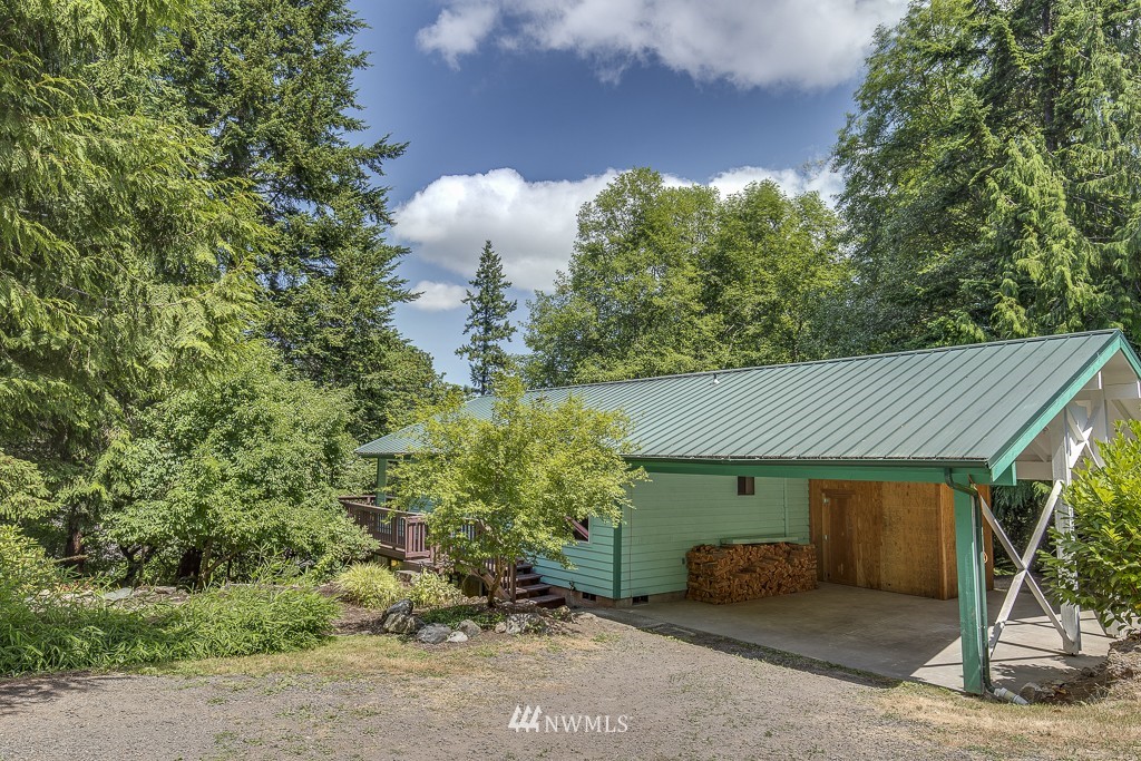 8200 Hansen Road Northeast Bainbridge Island, WA 98110 - Photo 3 of 25 Gallery Image 3
