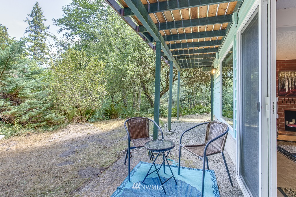 8200 Hansen Road Northeast Bainbridge Island, WA 98110 - Photo 22 of 25 Gallery Image 22