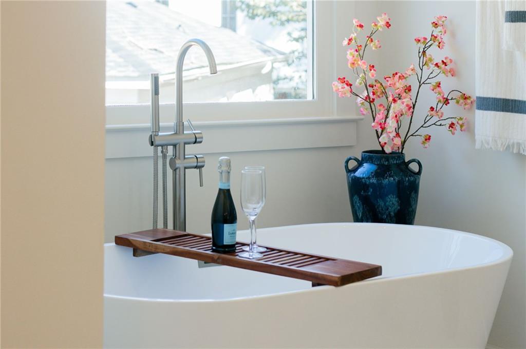 585 Sherwood Road Northeast Atlanta, GA 30324 - Photo 29 of 104