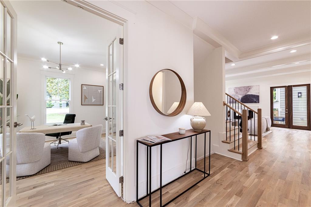 585 Sherwood Road Northeast Atlanta, GA 30324 - Photo 38 of 104