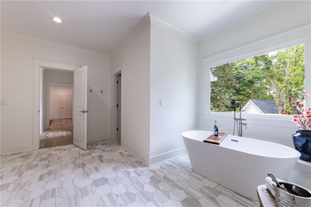 585 Sherwood Road Northeast Atlanta, GA 30324 - Photo 49 of 104