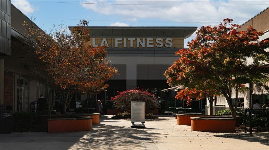 585 Sherwood Road Northeast Atlanta, GA 30324 - Photo 94 of 104