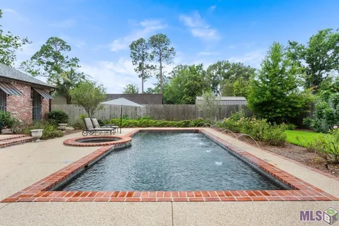 $1,250,000 | 1701 Louray Drive, Baton Rouge, LA 70808
