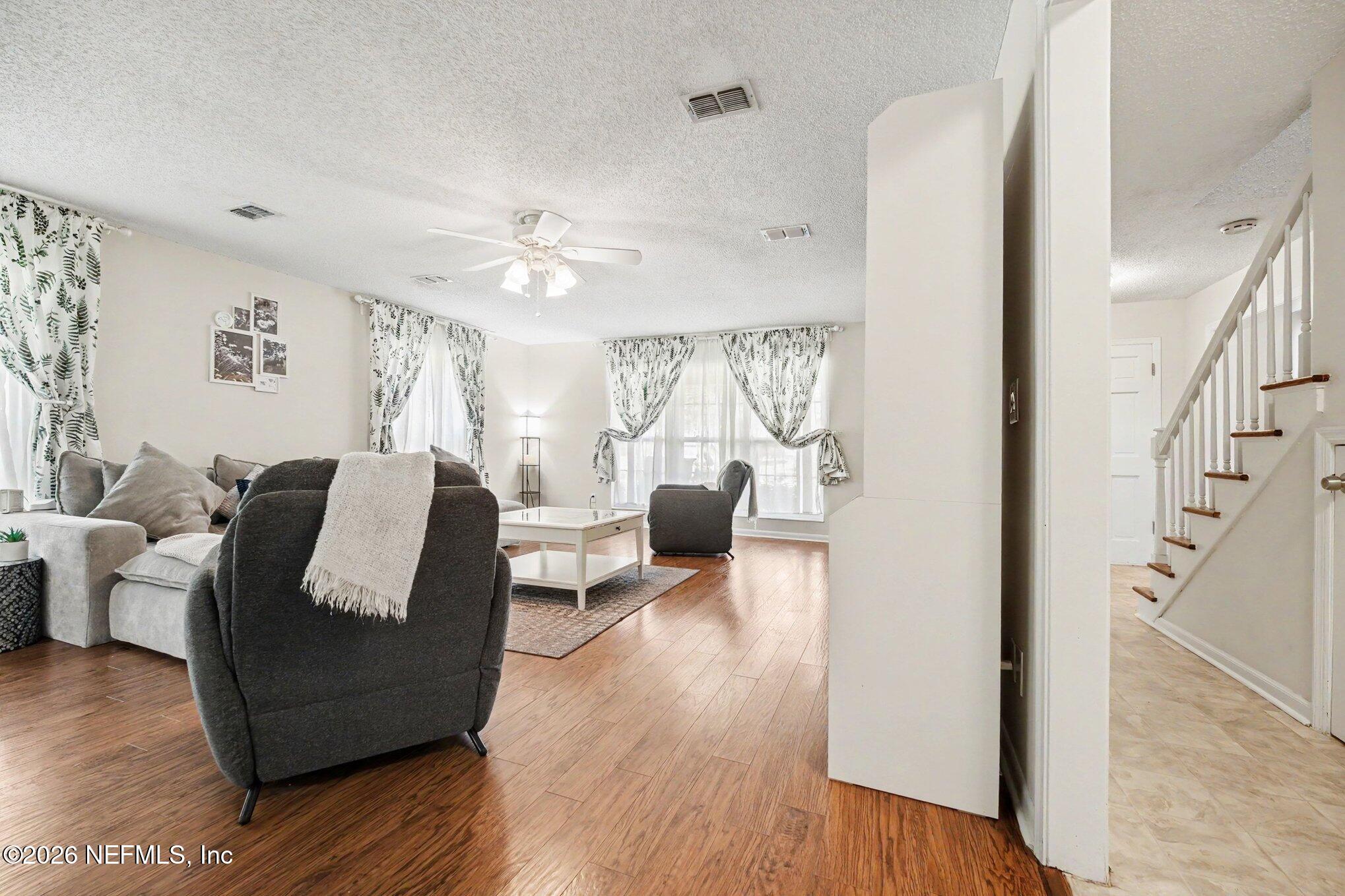 8957 Yarmouth Road Jacksonville, FL 32257 - Photo 3 of 33 003_file_1563